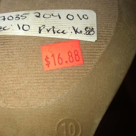 Heels - Picture 5 of 5